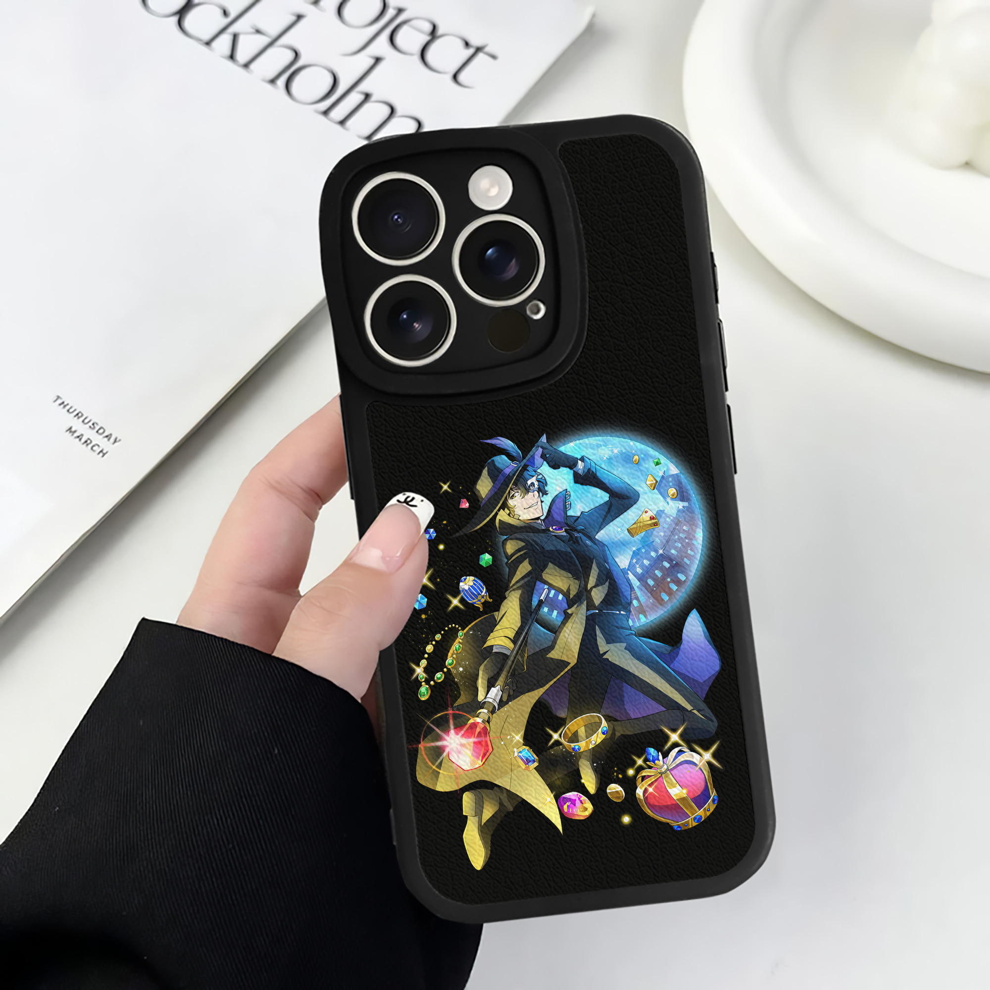 （画像用） 文豪ストレイドッグス Bungo Stray Dogs 【iPhone 16シリーズ対応】シリコンスマホケース（レザー調） 材質：シリコン